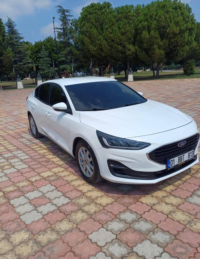 Kiralık beyaz Ford Focus Sedan - Cizre